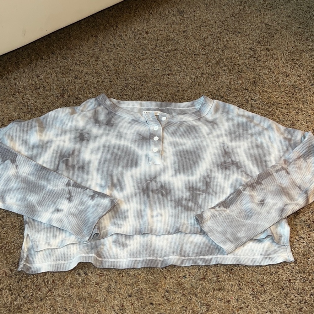 cropped long sleeve